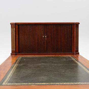 A late Gustavian desk, circa 1800.