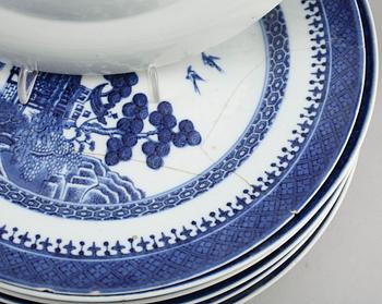 TALLRIKAR, 10 st, porslin, Kina, 1700-/1800-tal.