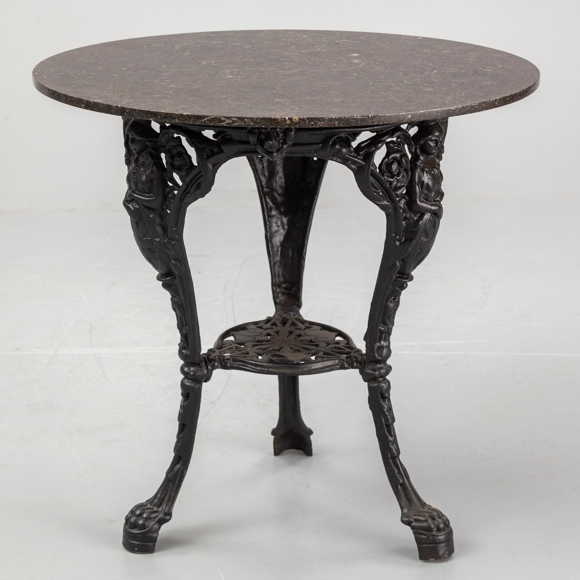 CAFÉBORD / TRÄDGÅDSBORD, 1900-tal.