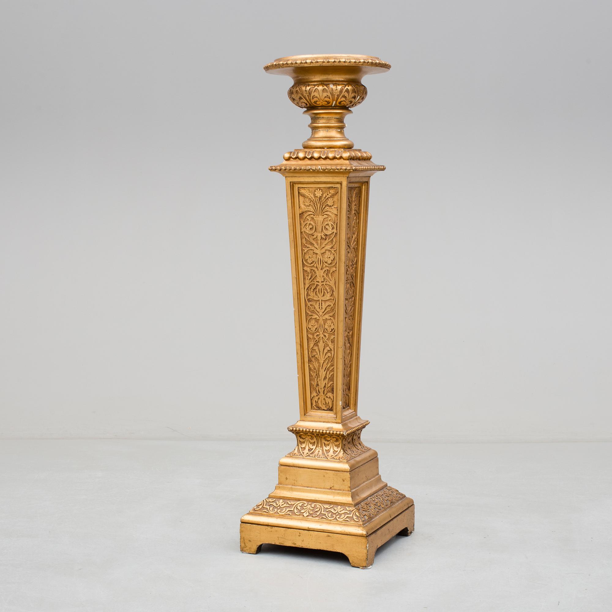 PIEDESTAL, nyrenässans, 1800-talets slut.