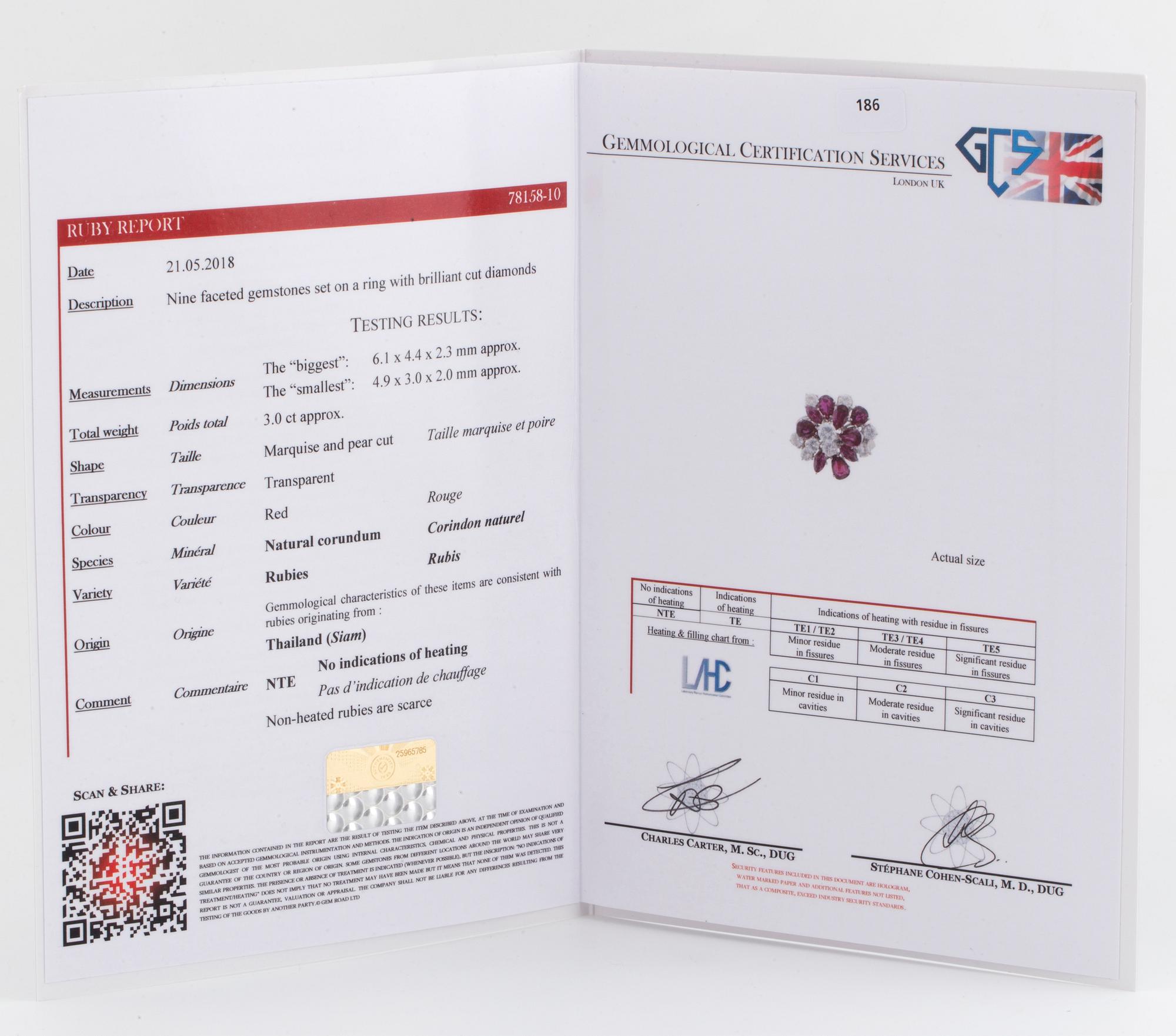 COCKTAILRING, med rubiner och briljantslipade diamanter. Med certifikat.