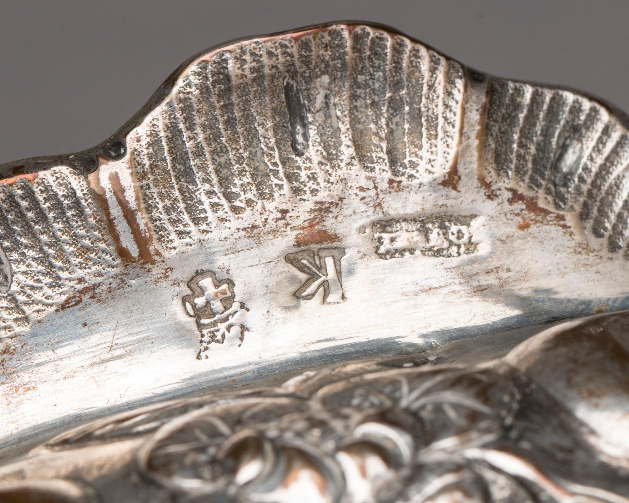 SKÅL PÅ FOT, silver, barock, icke identifierbar mästarstämplar, sannolikt Königsberg, 1700-talets mitt. Vikt ca 420g.
