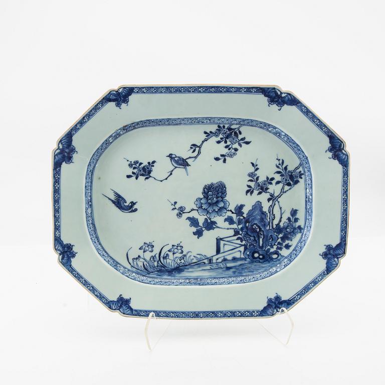 Terrine dish, China Qianlong (1736-95) porcelain.