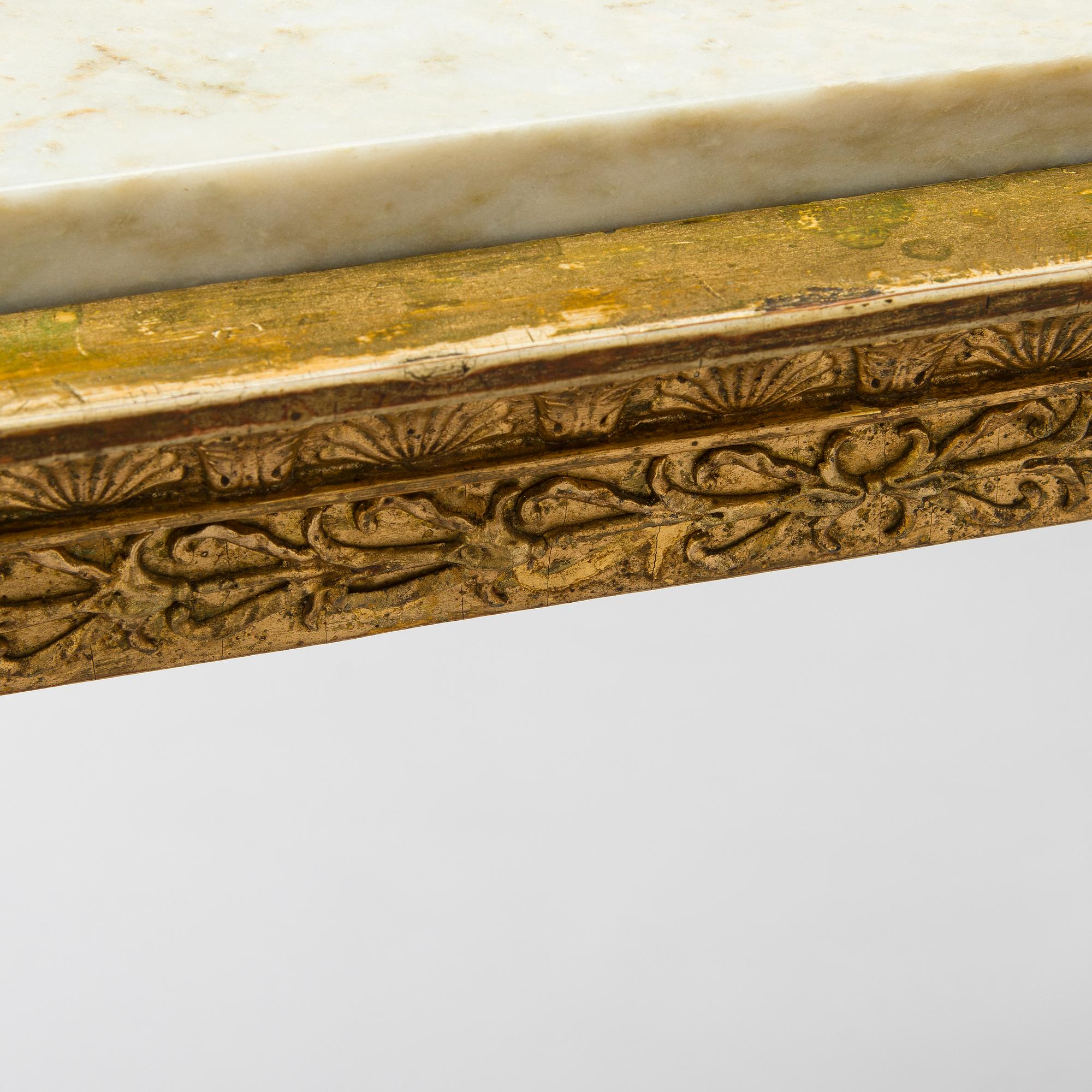 Jonas Frisk, Konsolipöytä, signeerattu J Frisk (toiminut 1805 - 1824), Tukholman hallileima, epäselvä vuosi. Myöhäiskustavilainen.