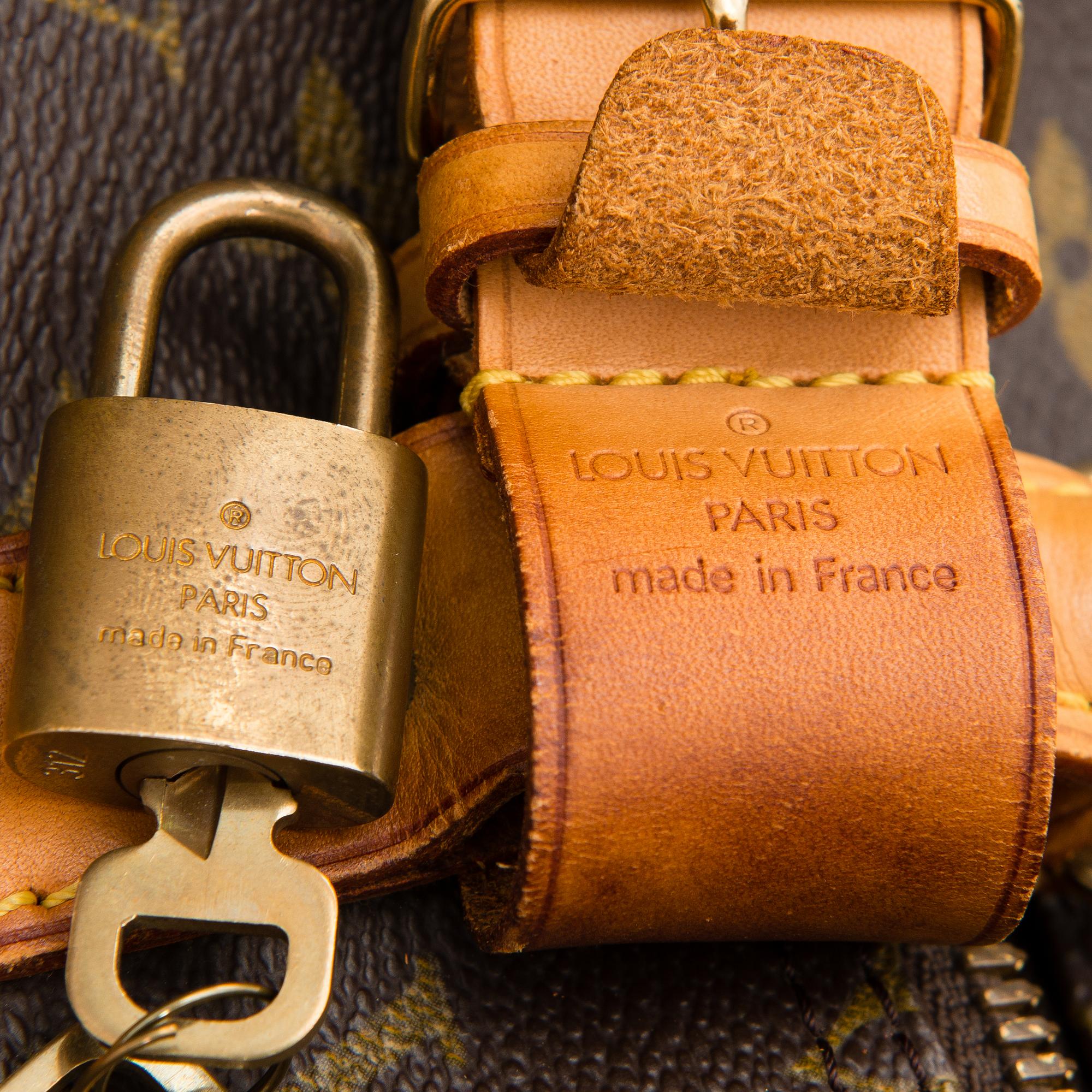 Louis Vuitton, A Monogram 'Keepall 50' weekendbag.