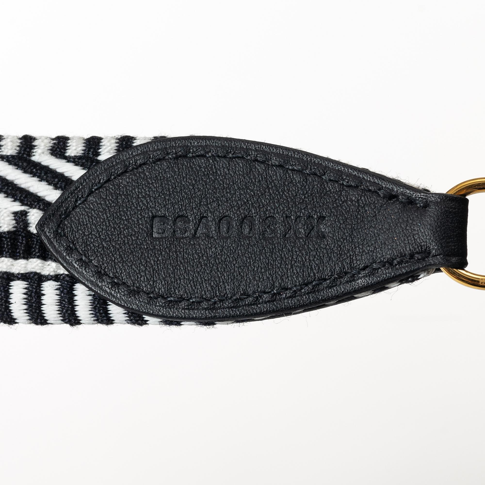 Hermès, shoulder strap, "Bandouliere Sangle Cavale To Go".