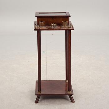 RÖKBORD. 1900-talets andra hälft.