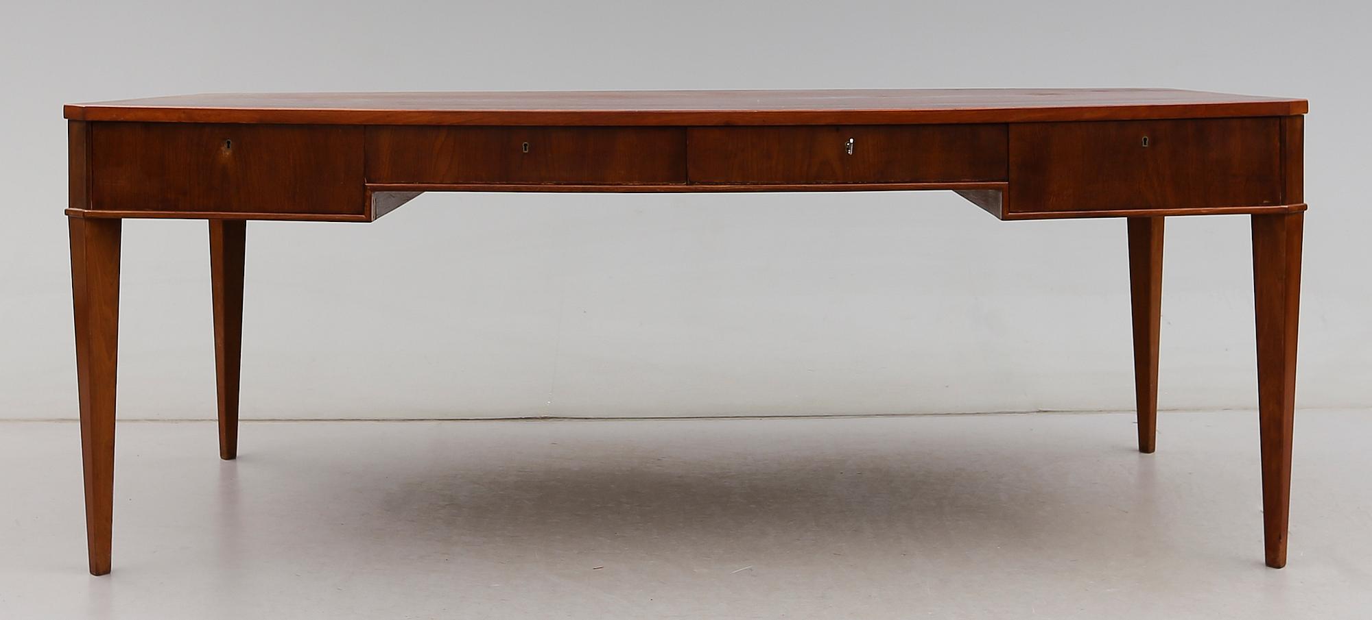 SKRIVBORD, troligen Carl Malmsten, 1900-talets mitt.
