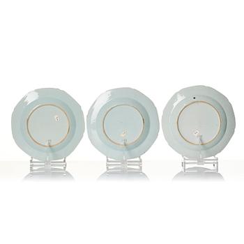 A matched set of 8 blue and white dishes, Qing dynasty, Qianlong (1736-95).