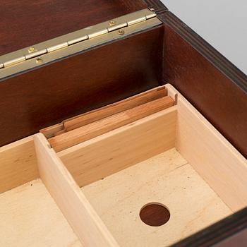 HUMIDOR, Justus van Maurik.