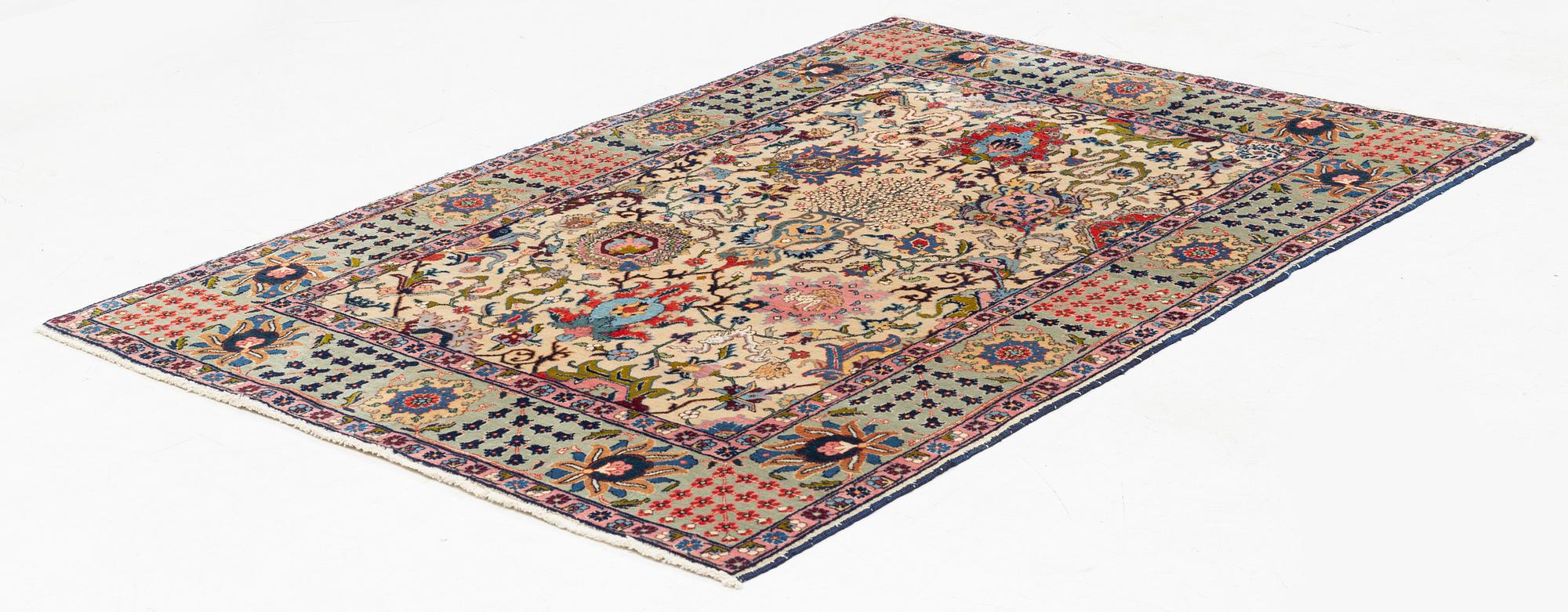 Matta, semiantik Täbris, ca 198 x 142 cm.