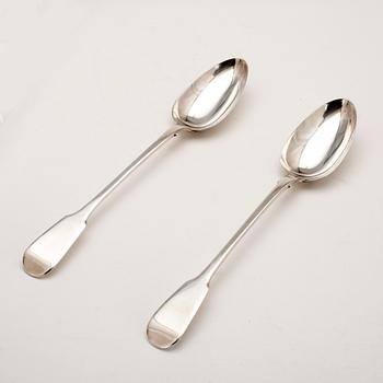 RAGUSKEDAR, ett par, silver, London 1831. Tot ca 243 gram.