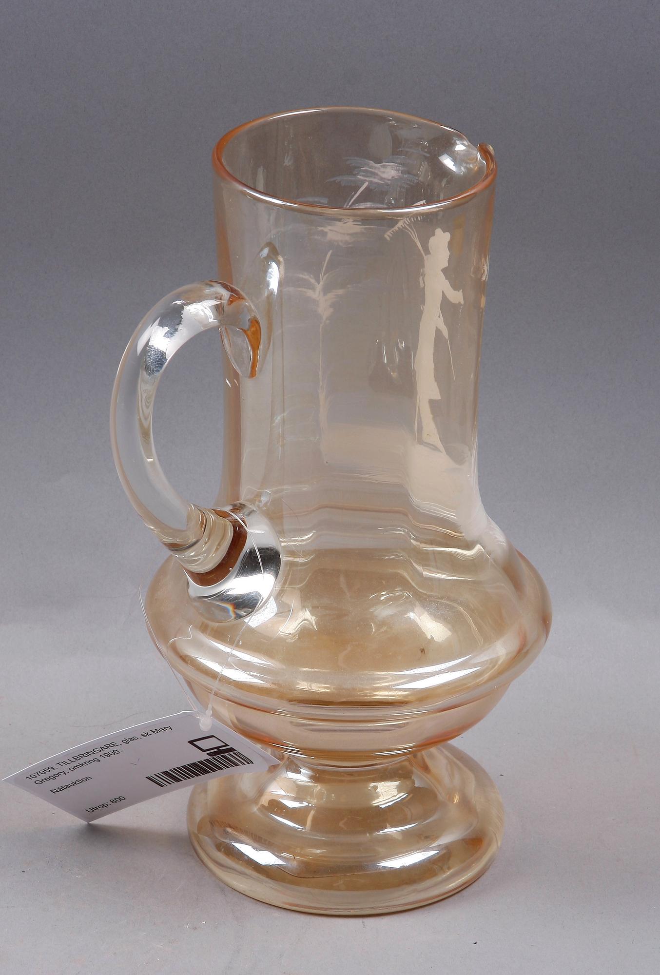 TILLBRINGARE, glas, sk Mary Gregory, omkring 1900.