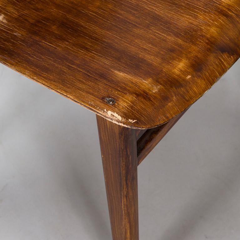 Ilmari Tapiovaara, karmstolar 2 st, "Domus", Keravan Puuteollisuus, 1940/50-tal.