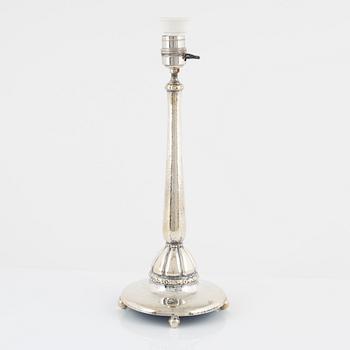 Bordslampa, silver, CG Hallberg, Stockholm, 1919.