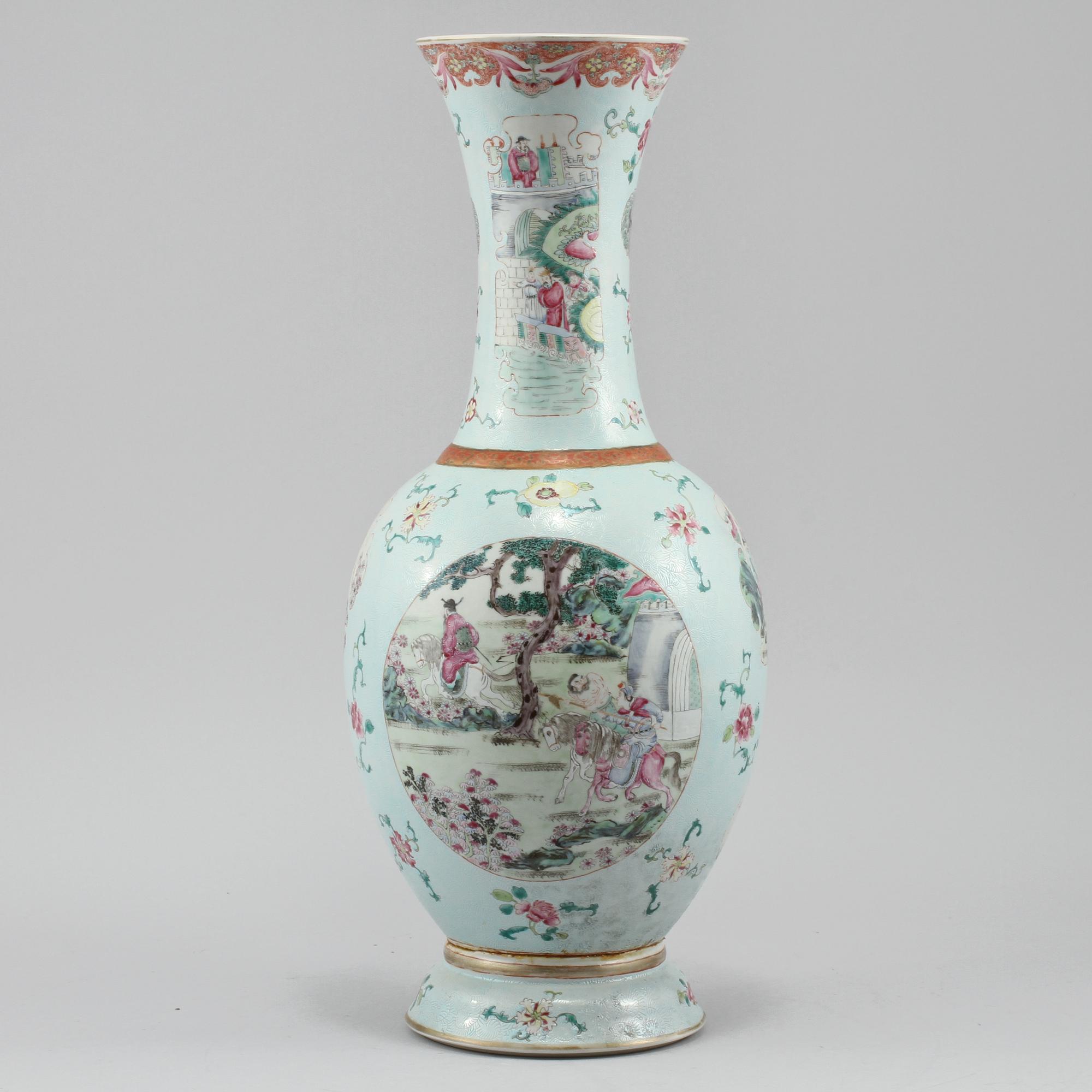 VAS, porslin, Kina, 1900-tal.