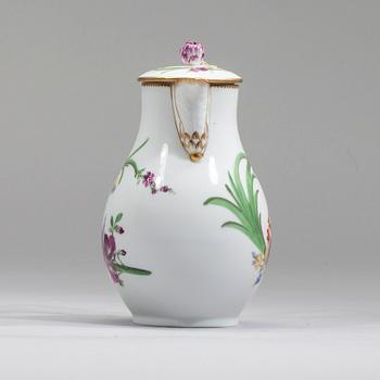 KAFFEKANNA, porslin, Meissen, Marcolini period  1774-1814.