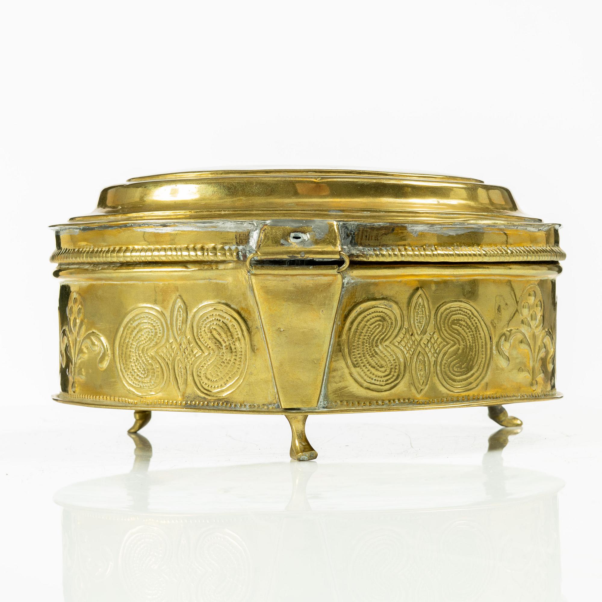 Sockerskrin, av Heinrich H. Werner (mässingslagare i Jönköping, f. 1703-d-1790), Senbarock.