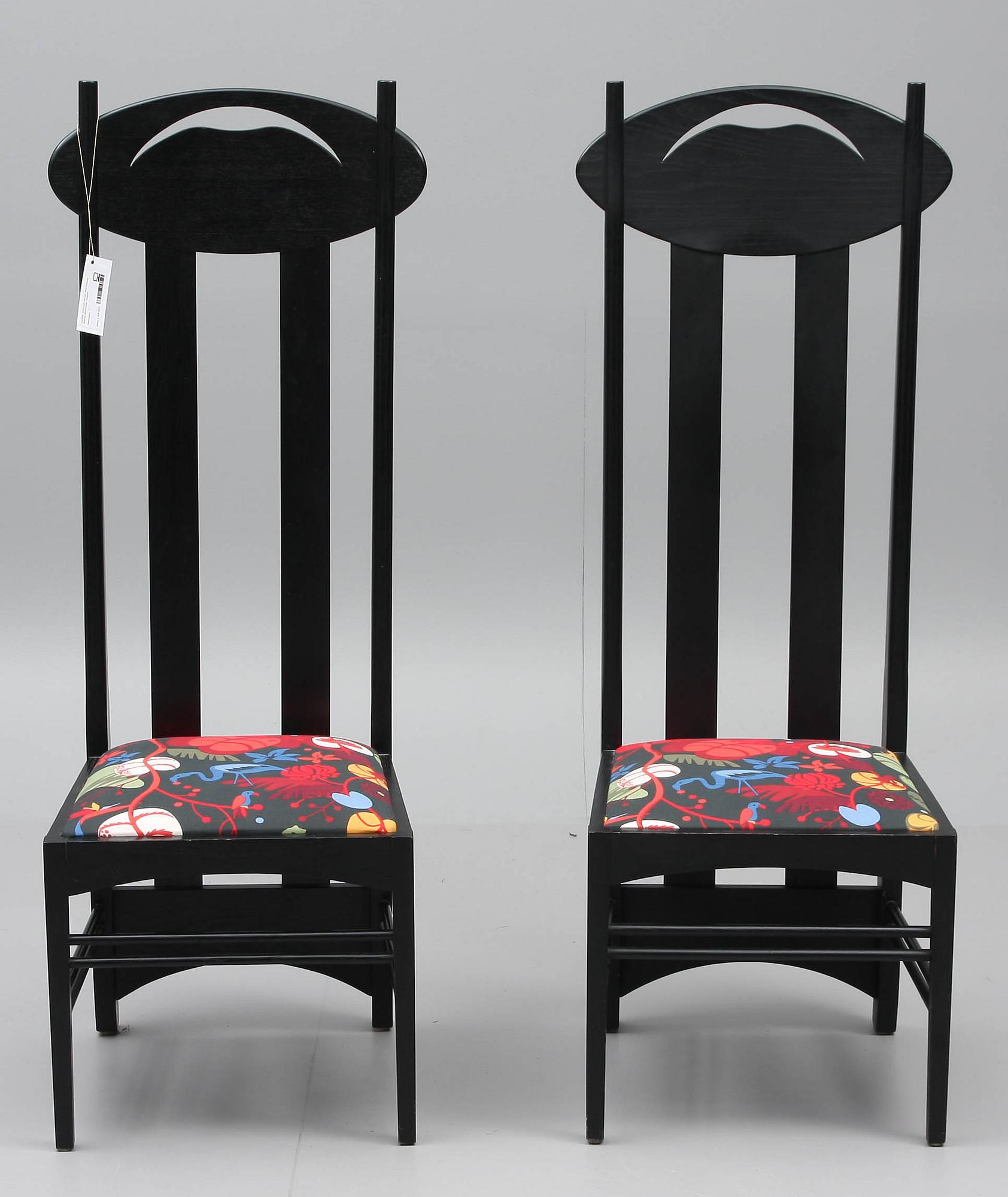 STOLAR, ett par, efter Charles Rennie Mackintosh "Argyle".