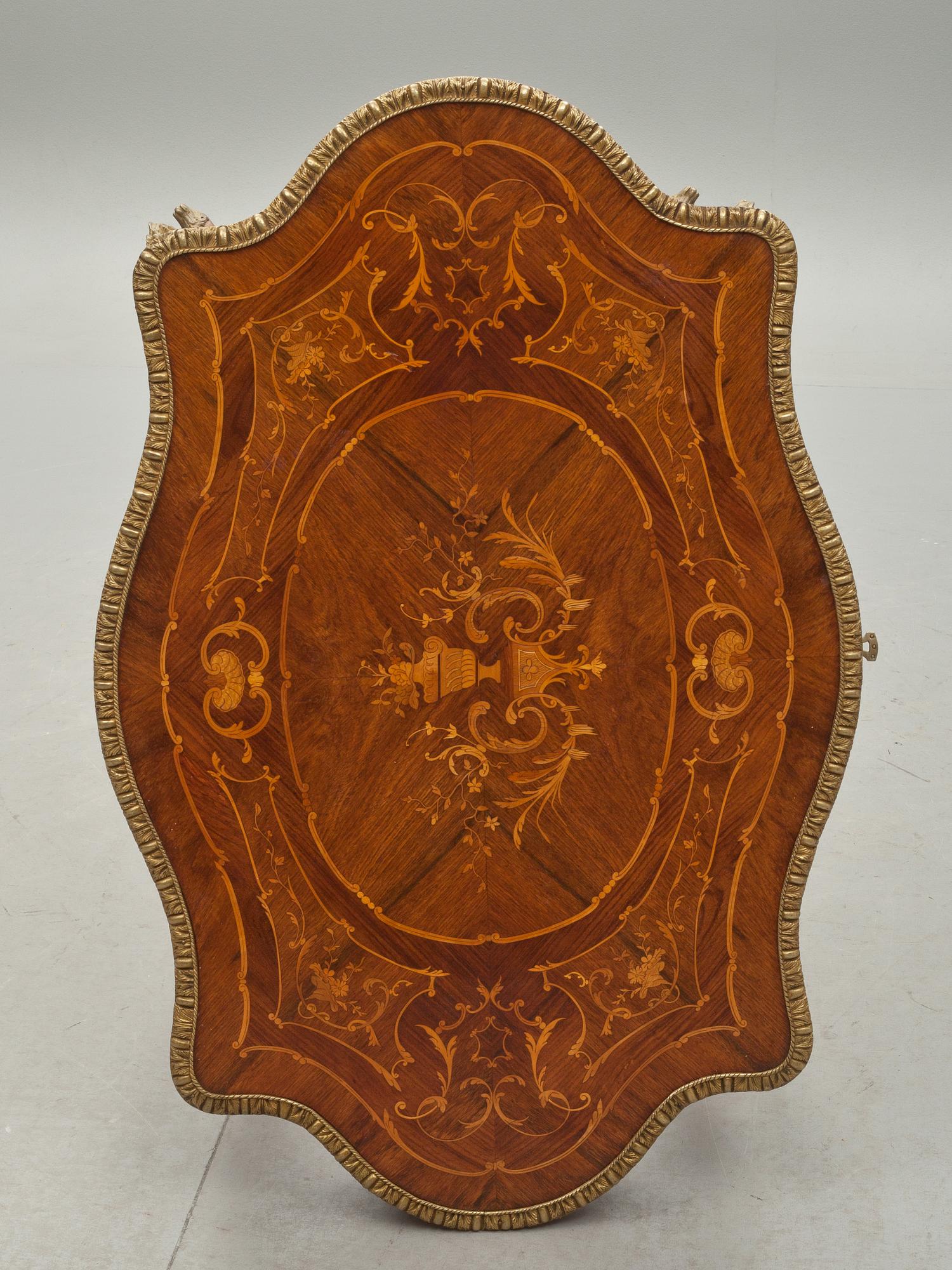 SALONGSBORD, rokokostil. 1900-tal.