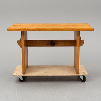 SPORTSTUGEMÖBEL, a pine table, Nordiska Kompaniet, attributed to Axel Einar Hjorth, Sweden 1930's.