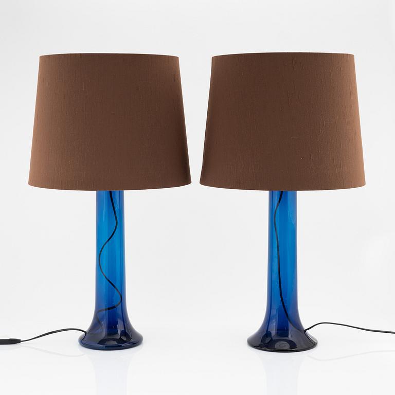 A pair of blue glass table lights, Luxus, Vittsjö.