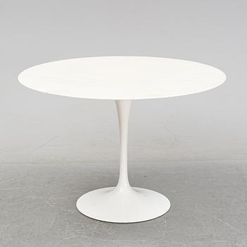 Eero Saarinen, a 'Tulip' dinner table, Knoll International.