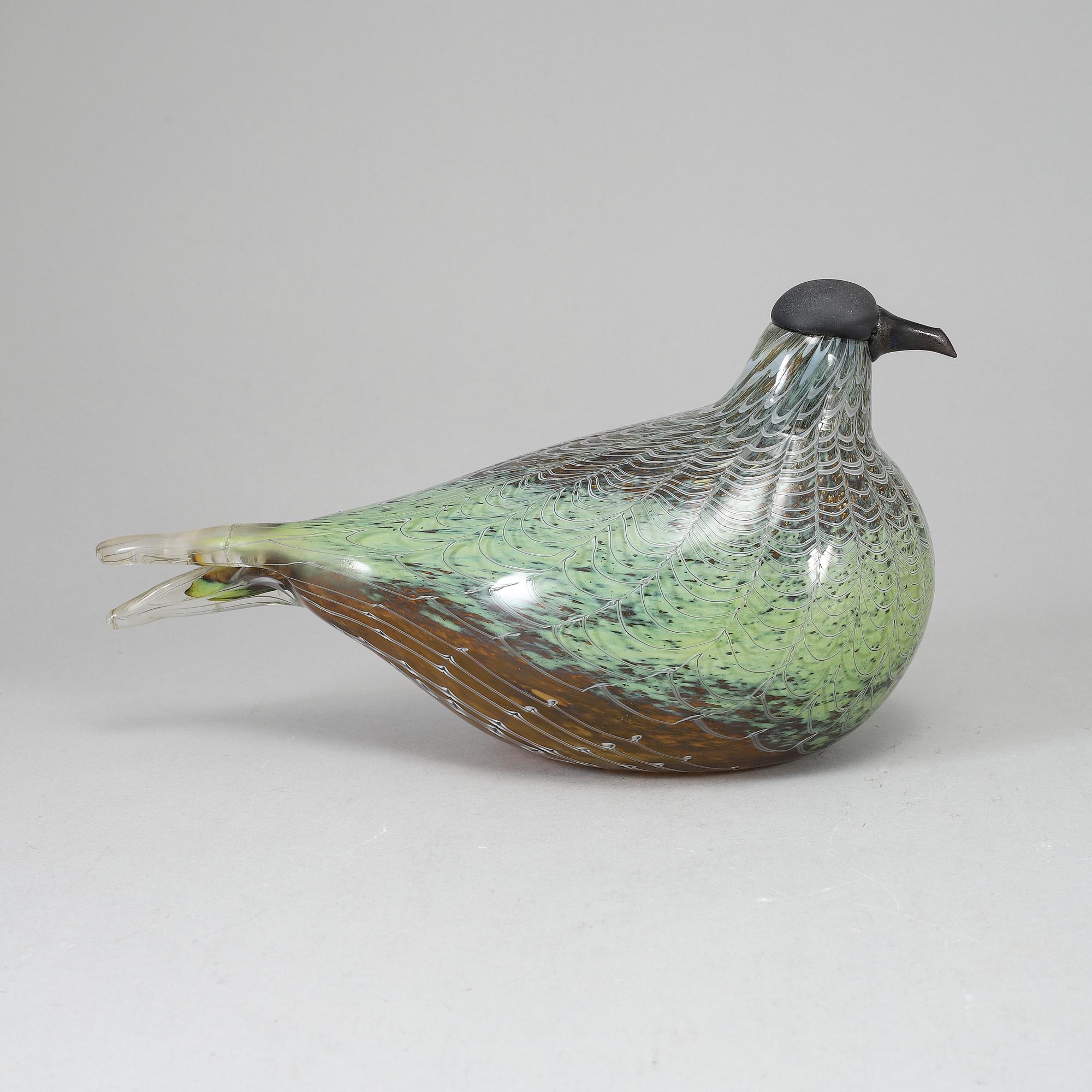 OIVA TOIKKA, lasilinti, Labbe (Kihu), numeroitu 57/3000 signeerattu OivaToikka Nuutajärvi, Notsjö.