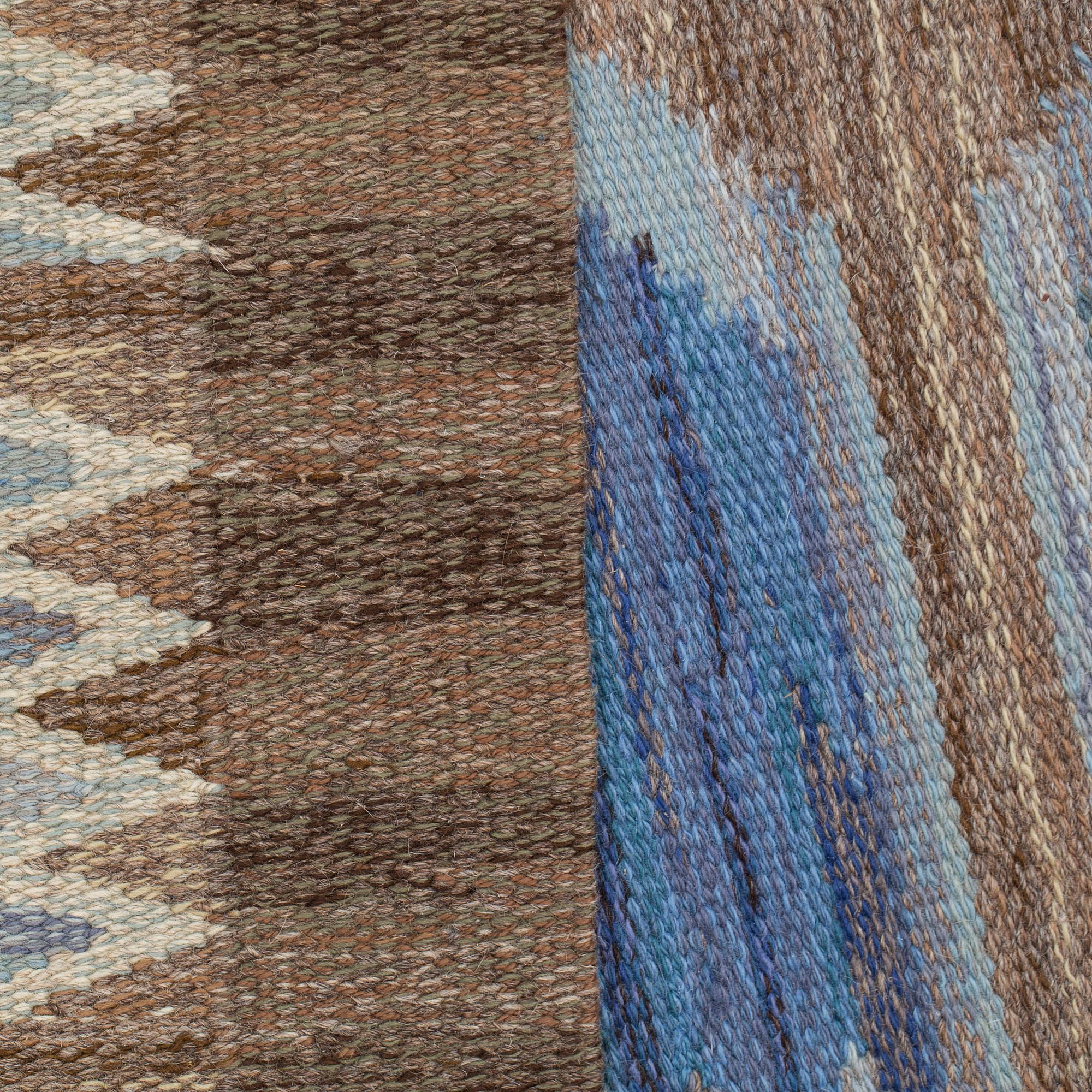 A CARPET, flat weave, "Tulpan", 244,5x172 cm, signed NH KH (Nea Hållfast, Klockargårdens Hemslöjd), Sweden, the 1970's.