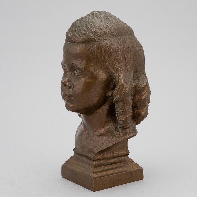 Nils Möllerberg, skulptur. Brons. Signerad. Numrerad nr 4. Gjutarstämpel. Höjd 19 cm.