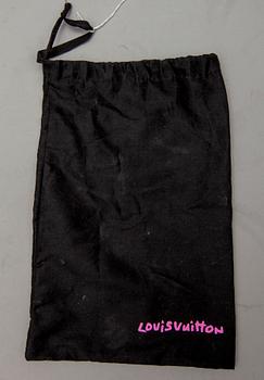 SJAL, Louis Vuitton.