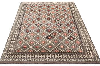A Kilim c. 284 x 200 cm.