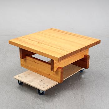 A pinewood 'Säter' coffee table, IKEA.