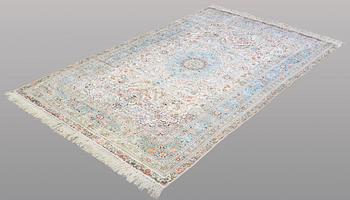 A RUG, orientalisk silke, ca 245 150 cm.