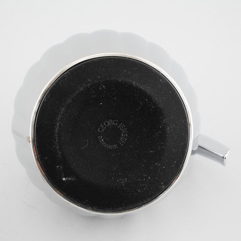 TERMOSKANNA samt PÅSKÄGG, 2 st, rostfritt stål, delvis Sigvard Bernadotte, Georg Jensen, 2000-tal.