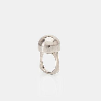 ring, Stockholm 1985, 18K vitguld.