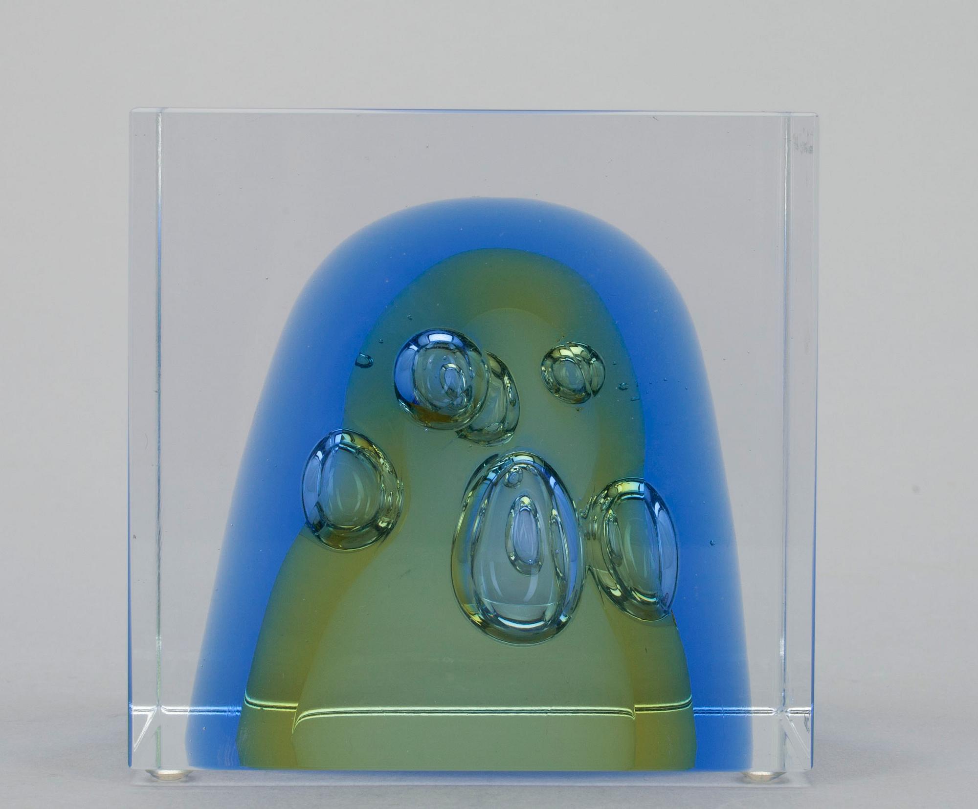 ÅRSKUB, glas, signerad Oiva Toikka, Nuutajärvi 2007, numrerad 196/2000.
