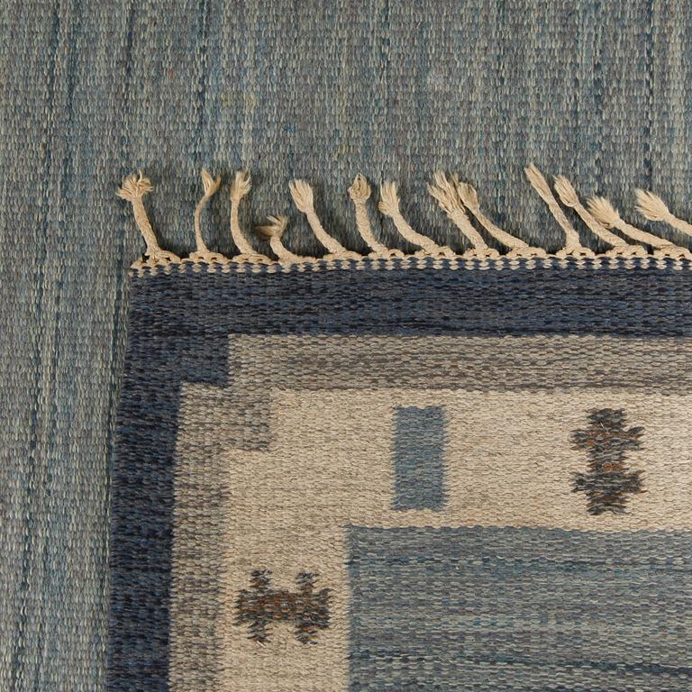 MATTA, rölakan, Ingegerd Silow, signerad IS, omkring 1900-talets mitt. 136 x 203 cm.