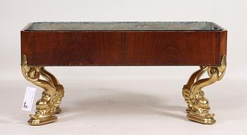 BLOMBORD, empirstil, 1900-tal.