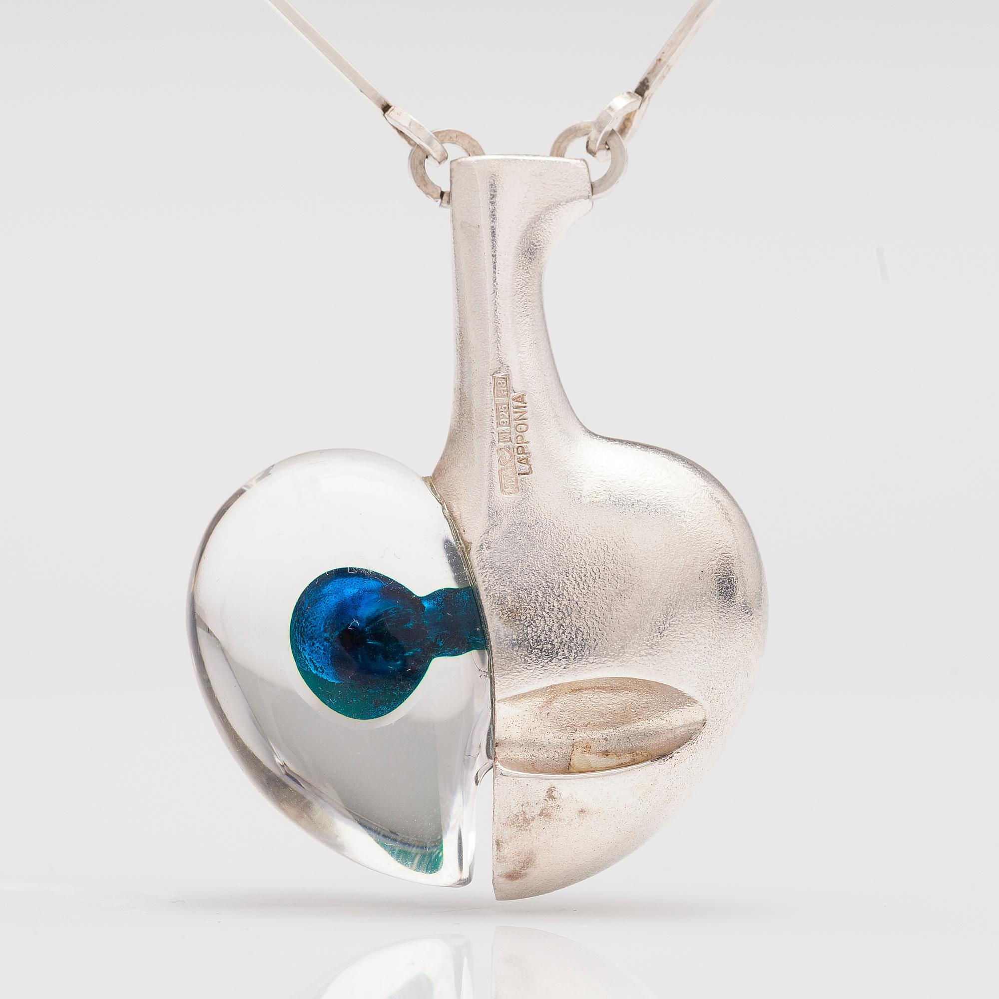 BJÖRN WECKSTRÖM, HALSBAND "Rymdäpple", sterling silver och akryl. Lapponia 1985.