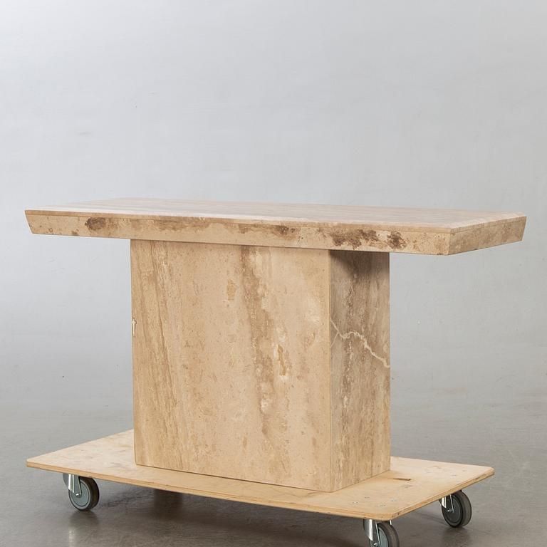 Sideboard 1900-talets senare del.