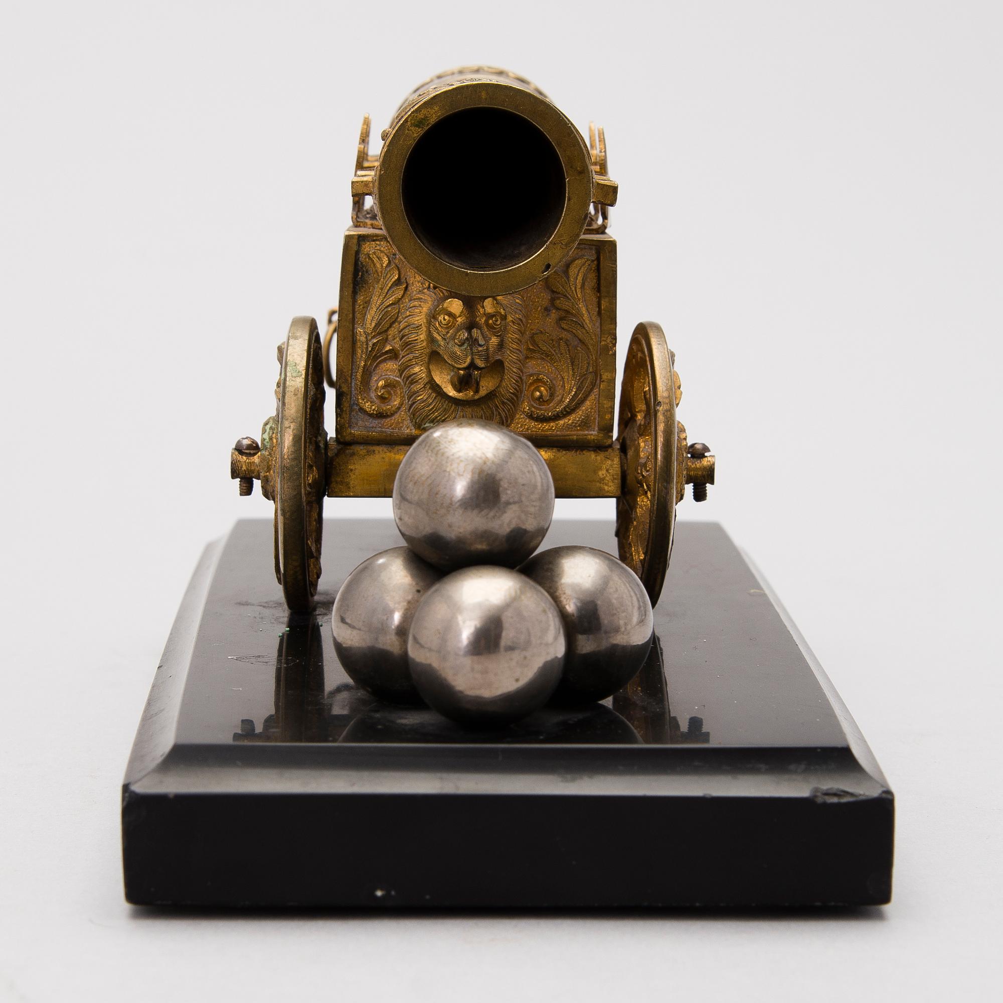A Russian gilt brass decorative miniature cannon, second half of 20th Century.