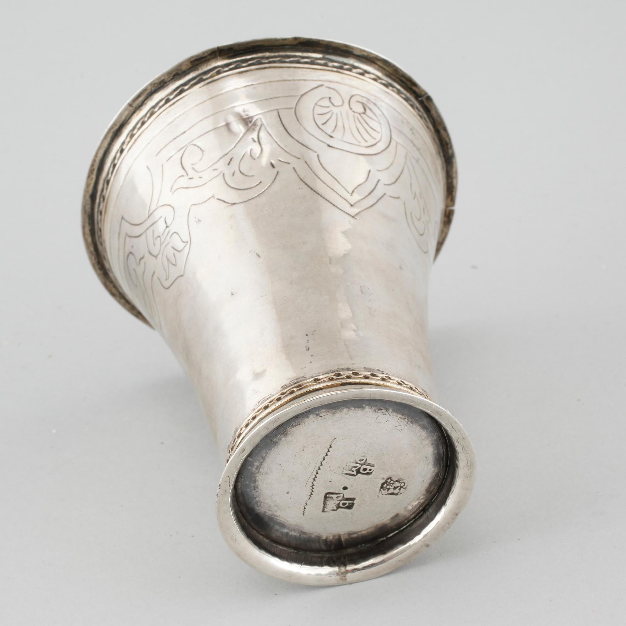 A silver cup by Petter Bergman (1739-1754 (1757)), Skänninge, weight 55 gram.