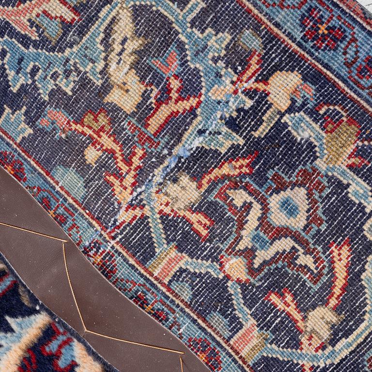 Carpet, Ghom, 210 x 140 cm.