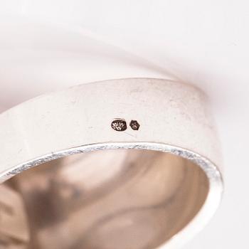 S sterling silver ring with a spectrolite, Kupittaan kulta. Import marked Sweden.