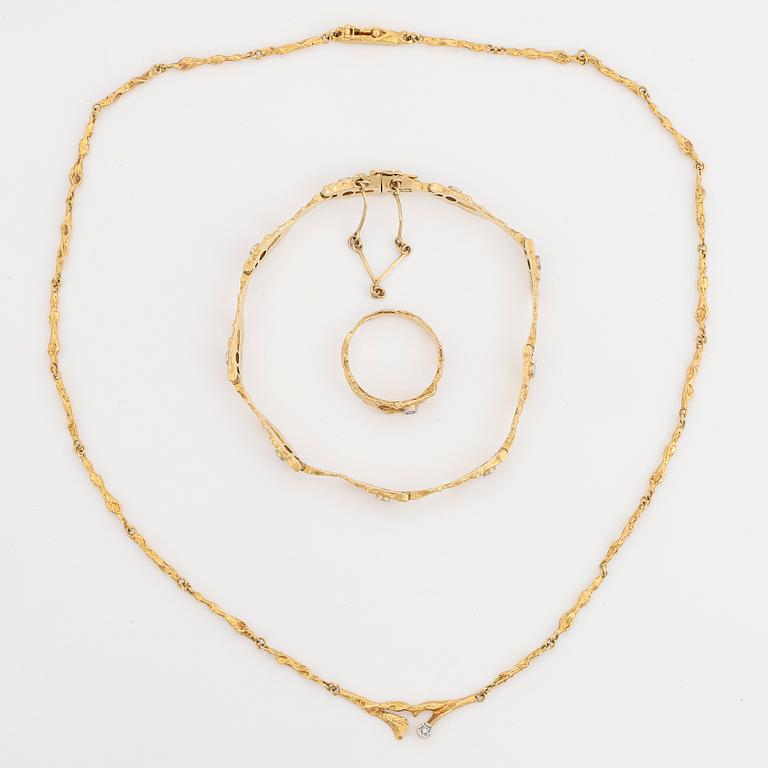 BJÖRN WECKSTRÖM, necklace "Spring dew", bracelet and ring "Diamond pond", 18K gold with eight-cut diamonds.