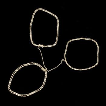ARMBAND, 3 st, 18k guld. Total vikt ca 12 g.