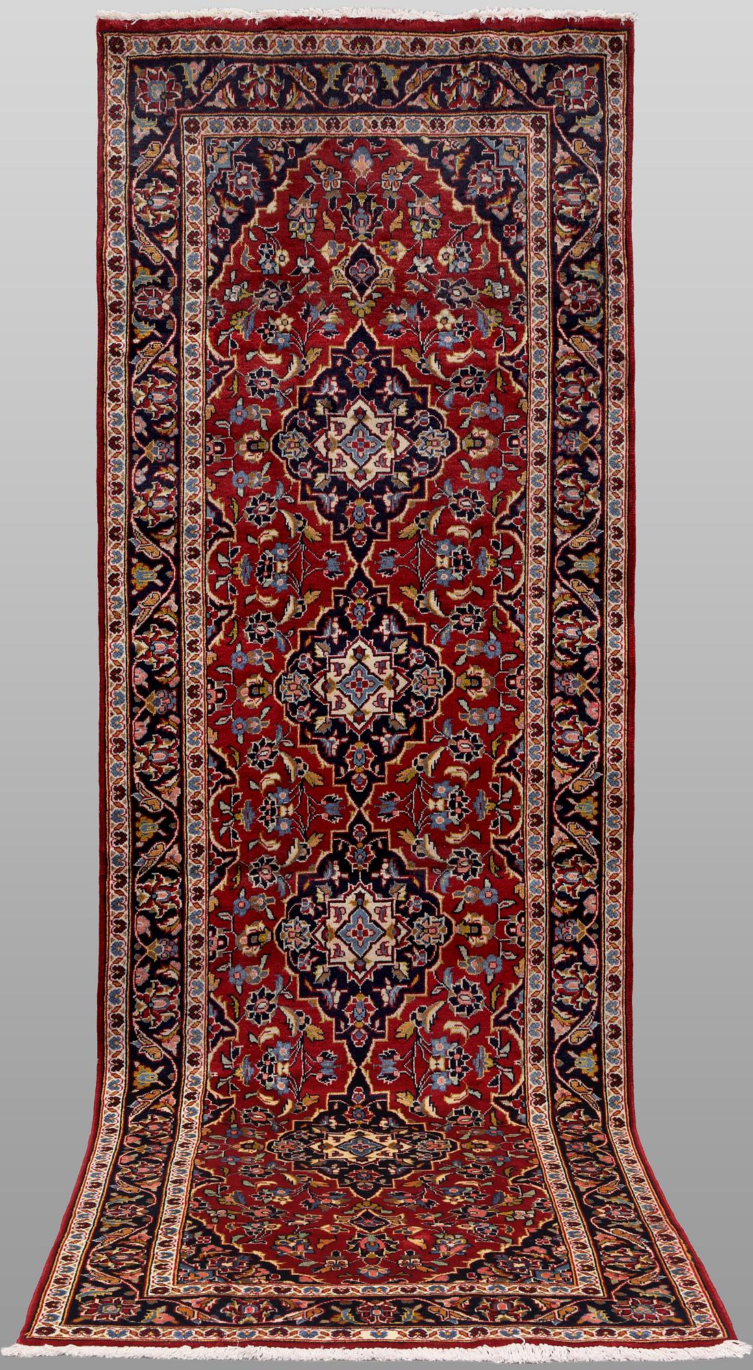 A Keshan runner carpet, 300 x 104 cm.