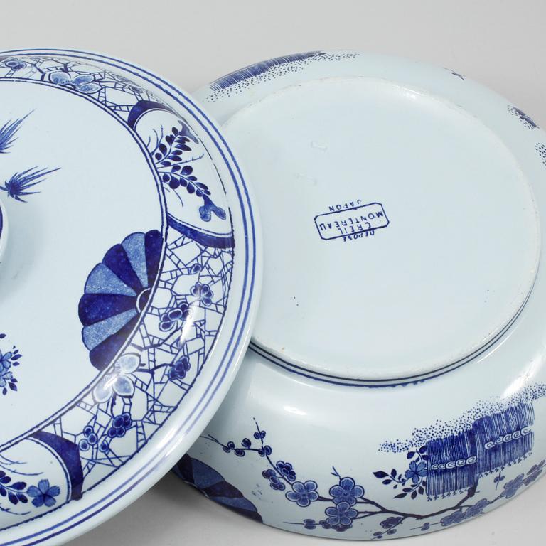 SERVISDELAR, 16 st, fajans, "Japon", Creil Montereau, Frankrike, omkring sekelskiftet 1900.