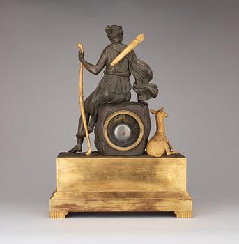BORDSPENDYL. Frankrike, 1800-talets början. Empire.